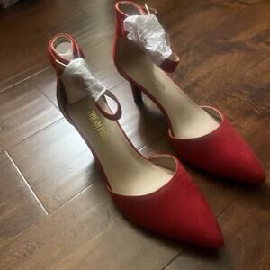NWOT Dream Pair Size 9.5 Womens Red Slingback Heel 3 Inch Closed Toe Strap